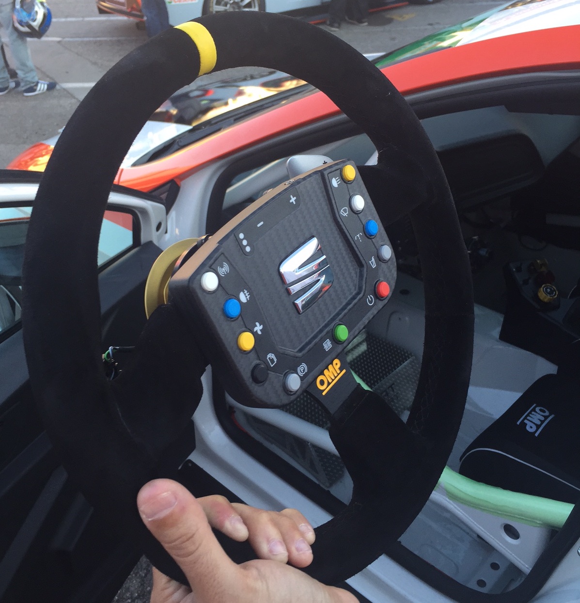 Verslag Seat Leon Eurocup 2015 tijdens het laatste raceweekend op Circuit de Barcelona-Catalunya net buiten Barcelona.