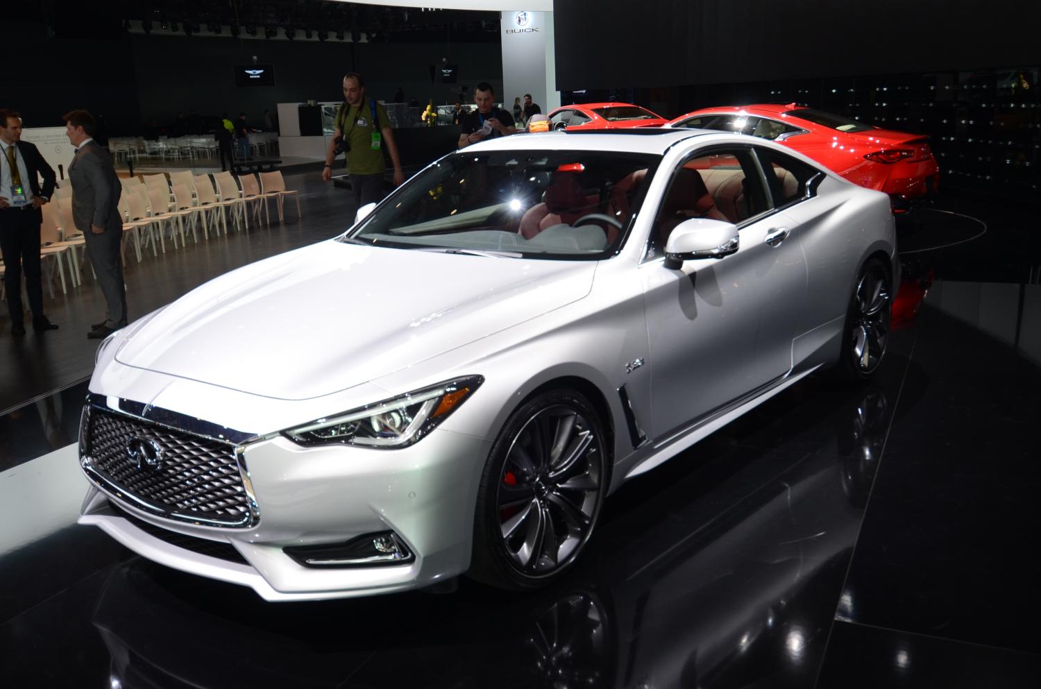 Infiniti onthult Q60 sportcoup op de NAIAS Detroit Auto Show. Het is de sportieve opvolger van de G35 en G37 en komt na de zomer in 2016 op de markt.