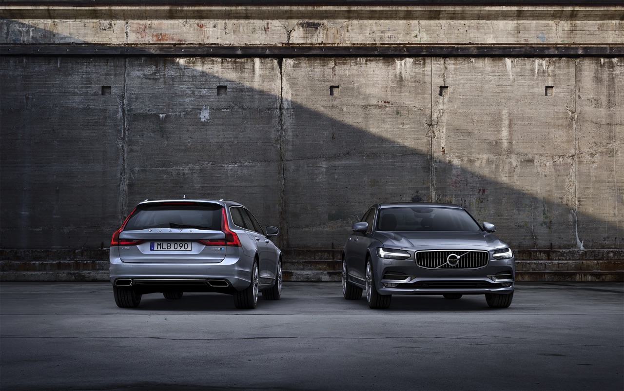 Volvo introduceert Polestar chiptuning voor de Volvo S90 D5 en V90 D5 PowerPulse, waarbij de dieselmotor 240 pk en 500 Nm krijgt. In oktober volgt Polestar software voor de T6 motor.