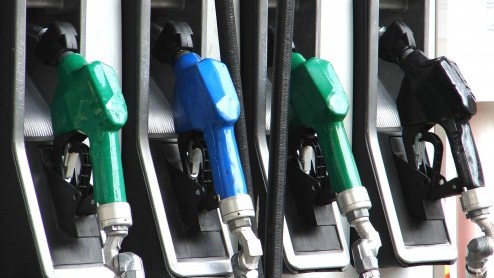 Nederlandse tankstations langs de grens met Belgi en Duitsland hebben in januari als gevolg van de accijnsverhogingen 24 procent minder diesel en 27 procent minder LPG afgezet dan een jaar eerder.