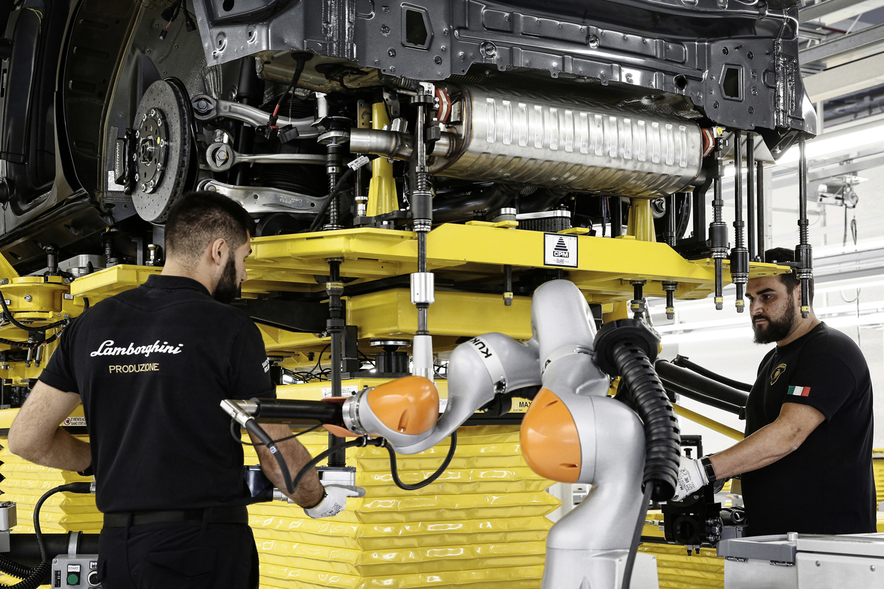 Lamborghini heeft de afgelopen 18 maanden de eigen fabriek in capaciteit en oppervlak verdubbeld voor de komst van de Urus SUV.