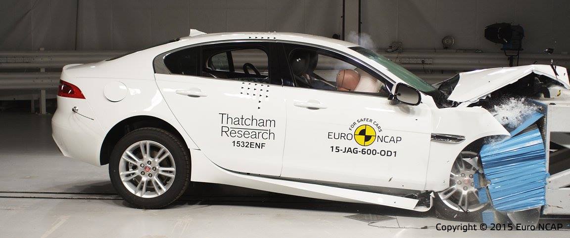 EuroNCAP crashtest resultaten van Kia Optima, Jaguar XE, Mercedes GLC, Opel Astra, Renault Megane & Talisman, Lexus RX, BMW X1 Infiniti Q50 en Kia Sportage 2015. De Lancia Ypsilon scoort matig.