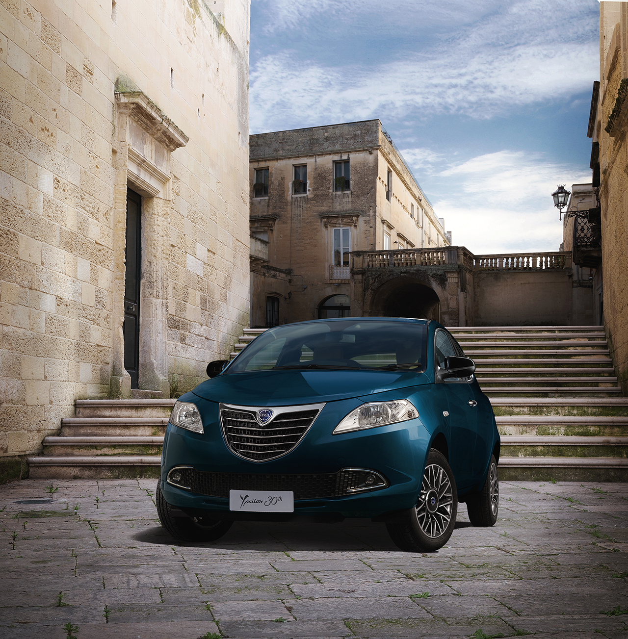 Lancia Ypsilon 30th Anniversary eert dertig jaar Ypsilon met jubileummodel.