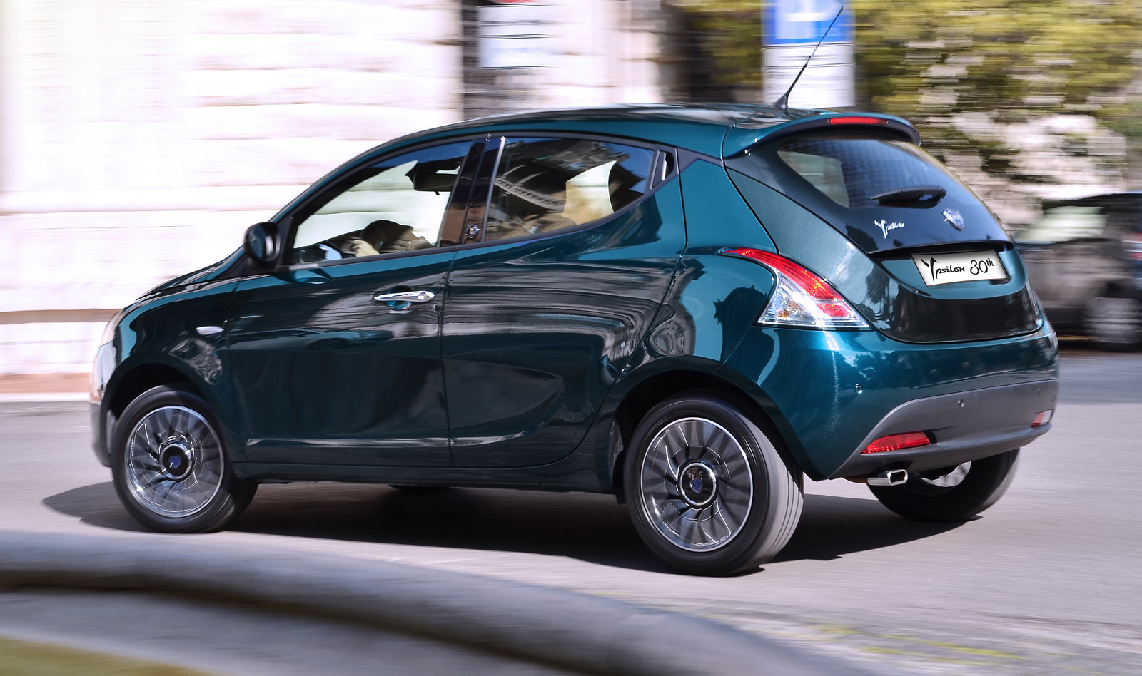 Lancia Ypsilon 30th Anniversary eert dertig jaar Ypsilon met jubileummodel.