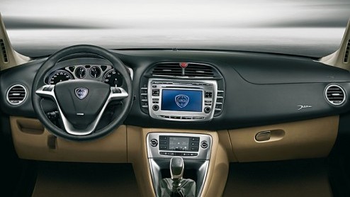 Lang verwacht, terug van weg geweest. Hierbij de Lancia Delta in officieel beeld. Deze stijlvolle Italiaan keert terug tijdens Autosalon in Genve . Hij is gebaseerd op de Delta HPE Concept die in 200