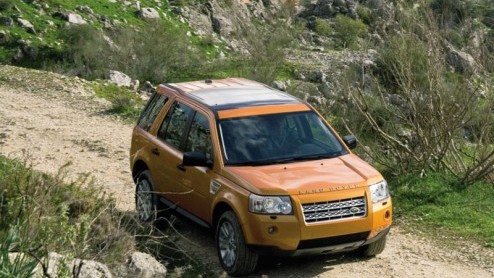 Van de week waren er al uitgelekte foto�s te zien van de nieuwe Land Rover hier op Autovandaag, nu presenteren wij de offici�le plaatjes.