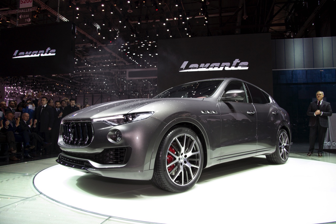 De nieuwe Maserati Levante nader bekeken, live op de Autosalon van Geneve 2016.