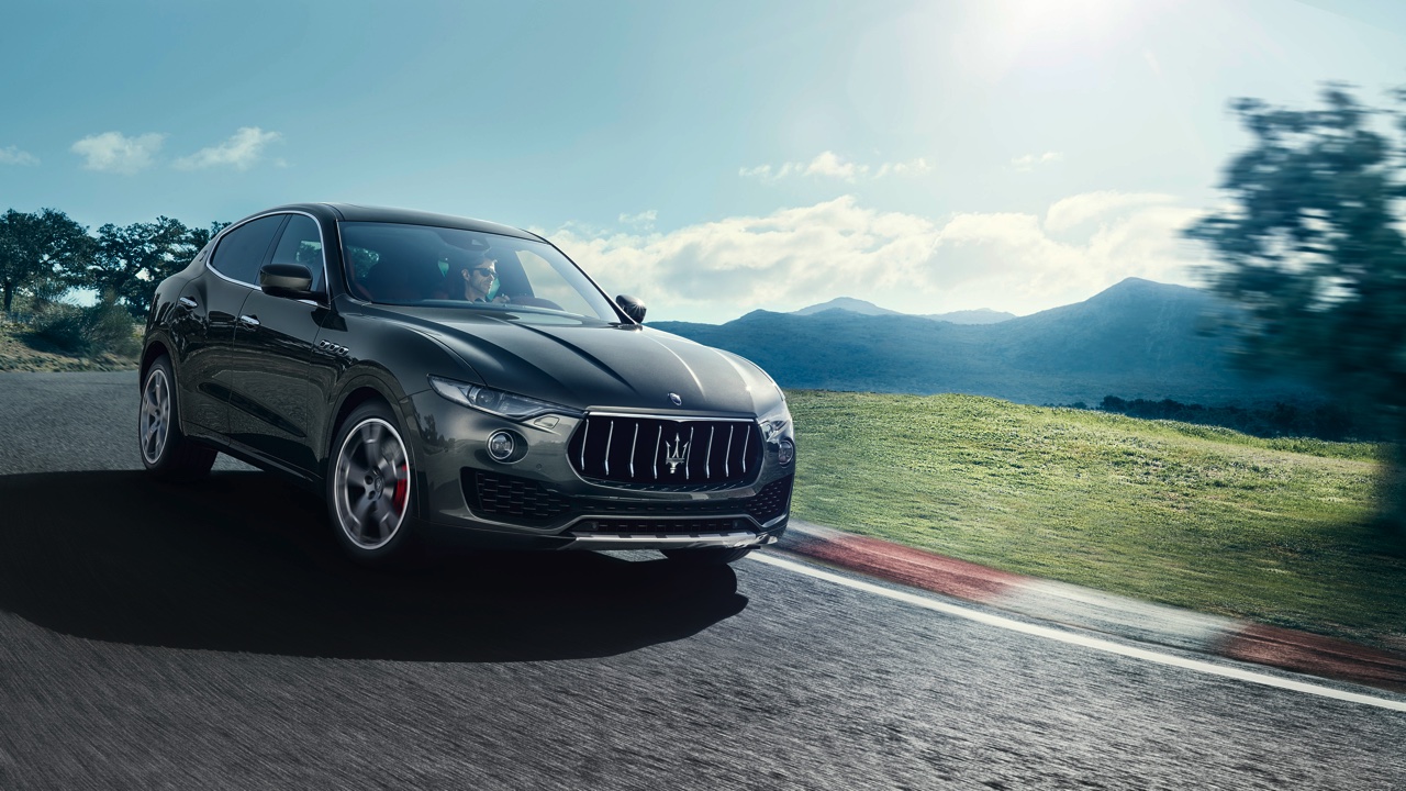 De nieuwe Maserati Levante nader bekeken, live op de Autosalon van Geneve 2016.