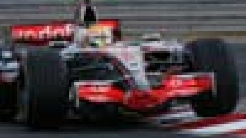 Hamilton pakt zijn derde zege.. Na drie weken van de Zuid Franse zon genoten te hebben zijn we weer terug met het verslag van de Grand Prix van Hongarije op de 4,3 km lange Hungaroring. De door mij ge