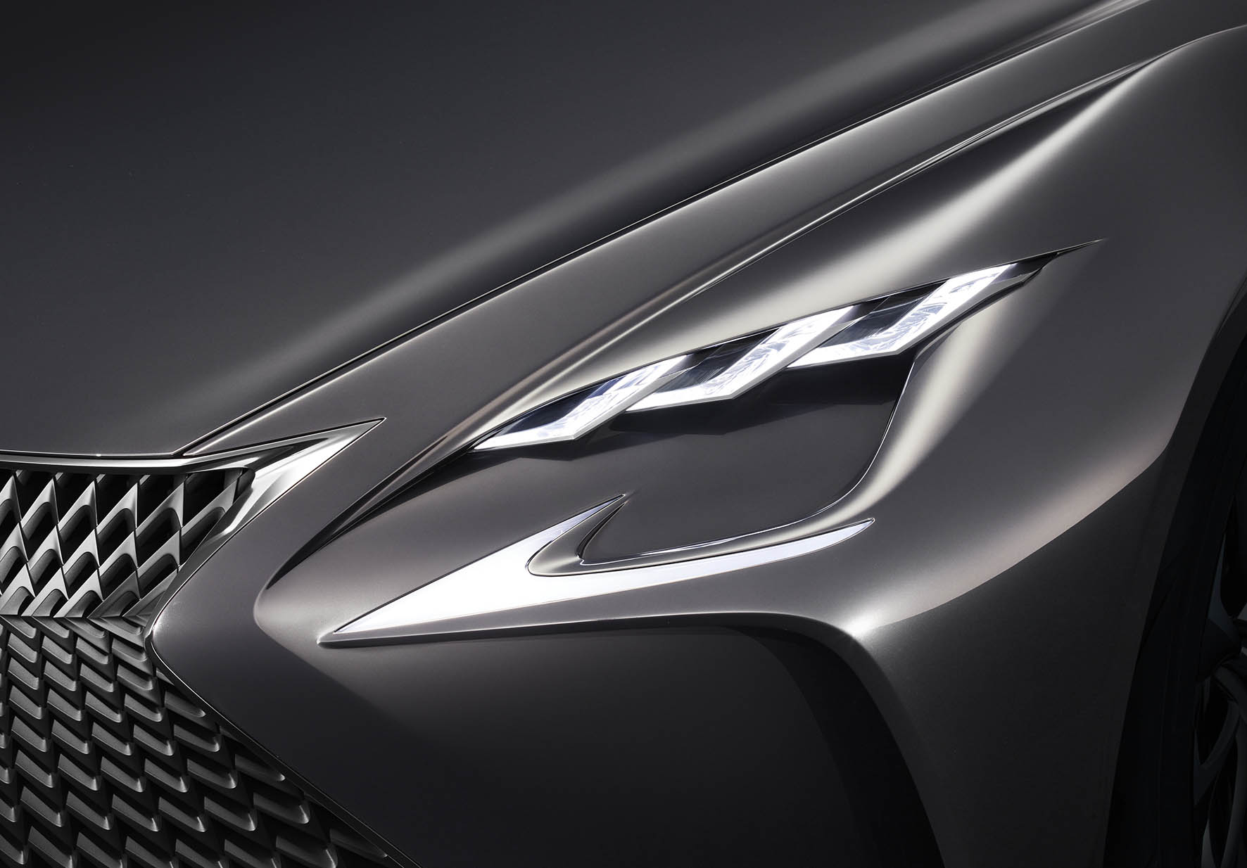 De Lexus LF-FC concept car is de LS-limousine van de toekomst, met het design van een Gran Turismo en vooruitstrevende techniek zoals waterstof, de brandstofcel, CFRP en bediening met handgebaren.