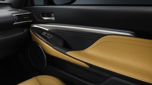 Lexus RC is nieuwe cabriolet van Lexus. Deelt genen van GS-serie en nieuwe IS. Eind 2014 in Japan op de markt, Europa volgt later.