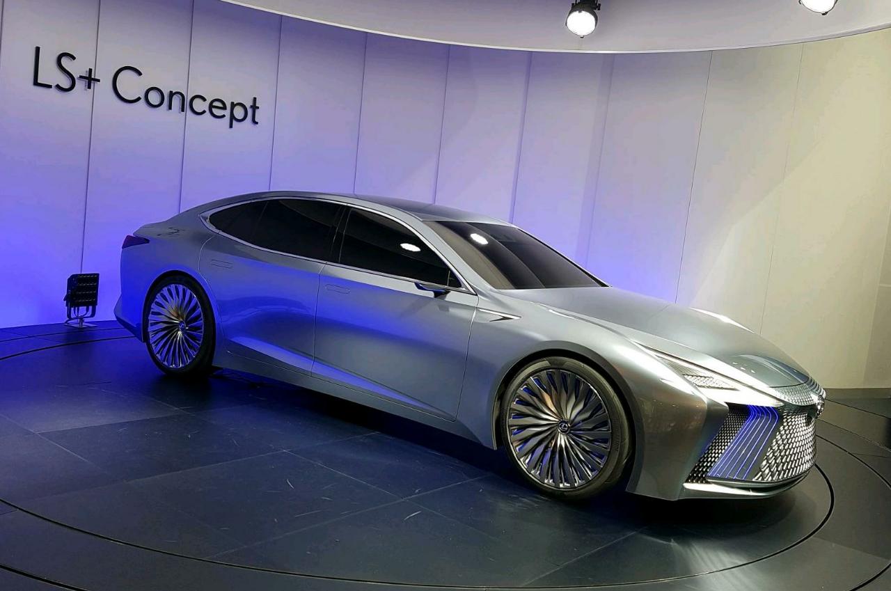 Lexus heeft in Tokyo de LS+ Concept onthuld, een grote limousine op basis van de nieuwe LS. Het model focust vooral op autonoom rijden.