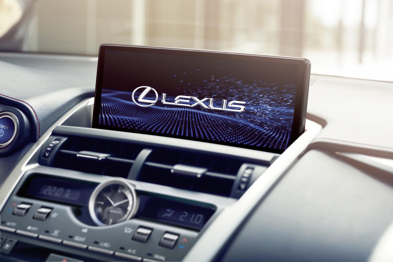 Lexus gaf op de IAA een virtuele persconferentie rondom de vernieuwde NX en CT.
