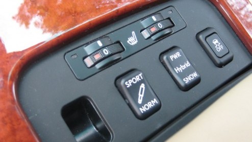 Goed voorbeeld doet goed volgen. Daarom is er de Lexus GS450h. Voor de mobility manager of de directeur met die het goede voorbeeld wil geven, maar ook gewoon voor degene die veel waarde hecht aan een