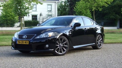 Europa heeft de Nrburgring. En Azi? Zij hebben de Fuji Speedway. En jawel, daar hebben de ingenieurs van Lexus de IS F(uji) fijngeslepen, een geduchte concurrent voor de gevestigde (Duitse) orde zoa