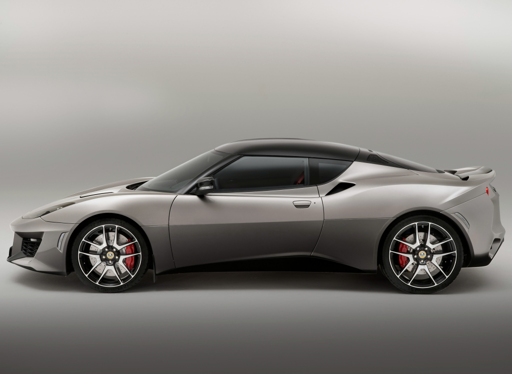 Lotus is druk bezig om een cabriolet van de Evora te maken. Dat model moet vooral gaan zorgen voor succes op de Amerikaanse markt, vertelt topman Jean-Marc Gales aan het Britse Autocar.