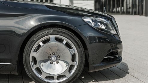 De opvolger van de Maybach-modellen dragen de naam Mercedes-Maybach en de S-Klasse is als eerste verrijkt met extra wielbasis en nog meer comfort, stilte en luxe.
