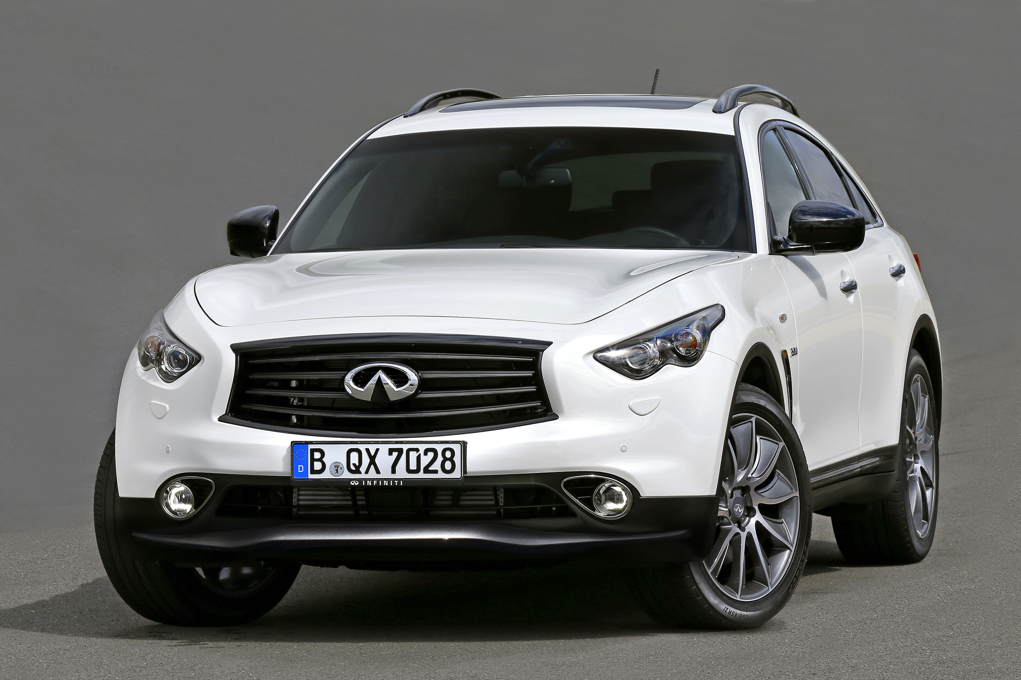 Infiniti presenteert op IAA Frankfurt een extra luxe versie van de QX70 in de vorm van de QX70 Ultimate.