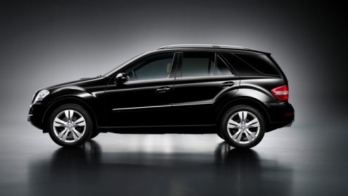 Onder de noemer 'meer voor minder' levert Mercedes de M-Klasse Grand Edition. In deze speciale uitvoering draait het om veel luxe voor een aantrekkelijke prijs.