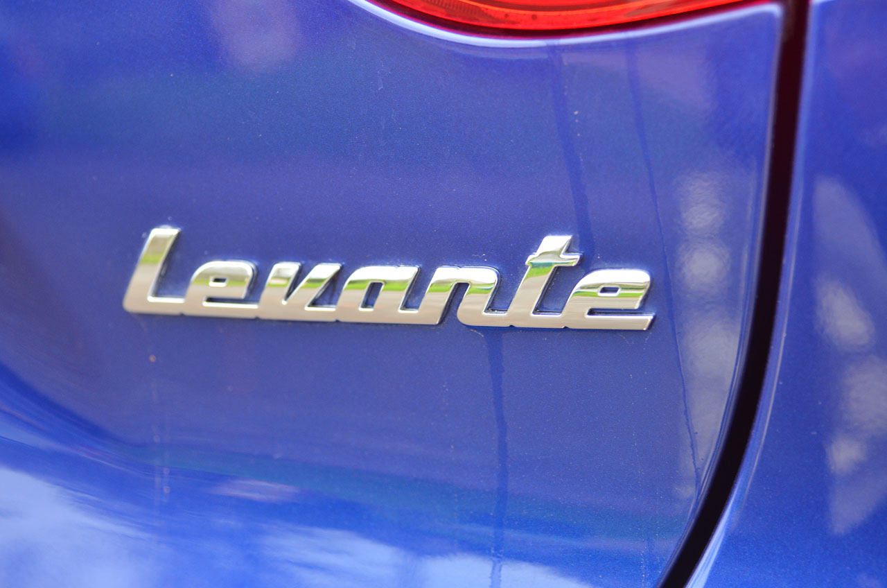 AutoVandaag maakte door middel van een autotest kennis met de Maserati Levante diesel op het Britse platteland.