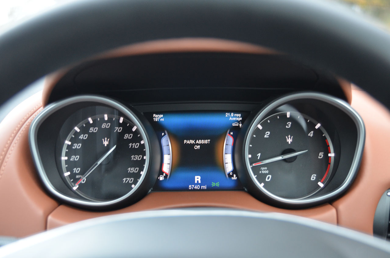 AutoVandaag maakte door middel van een autotest kennis met de Maserati Levante diesel op het Britse platteland.