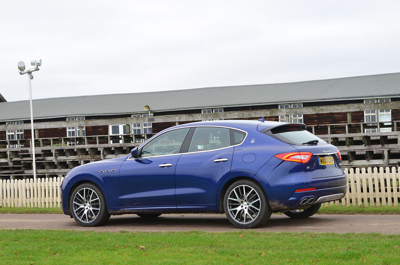 Met iets minder vermogen, een lager verbruik en een gunstigere prijs is de Maserati Levante 350 een prima uitbreiding.