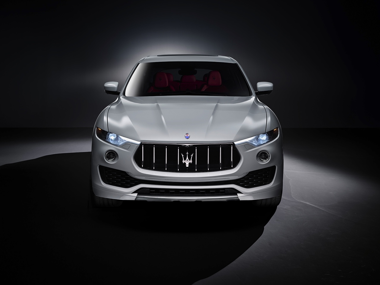 Eerste beelden Maserati Levante, de langverwachte SUV van de Italianen die nu al in Turijn in productie is gegaan.