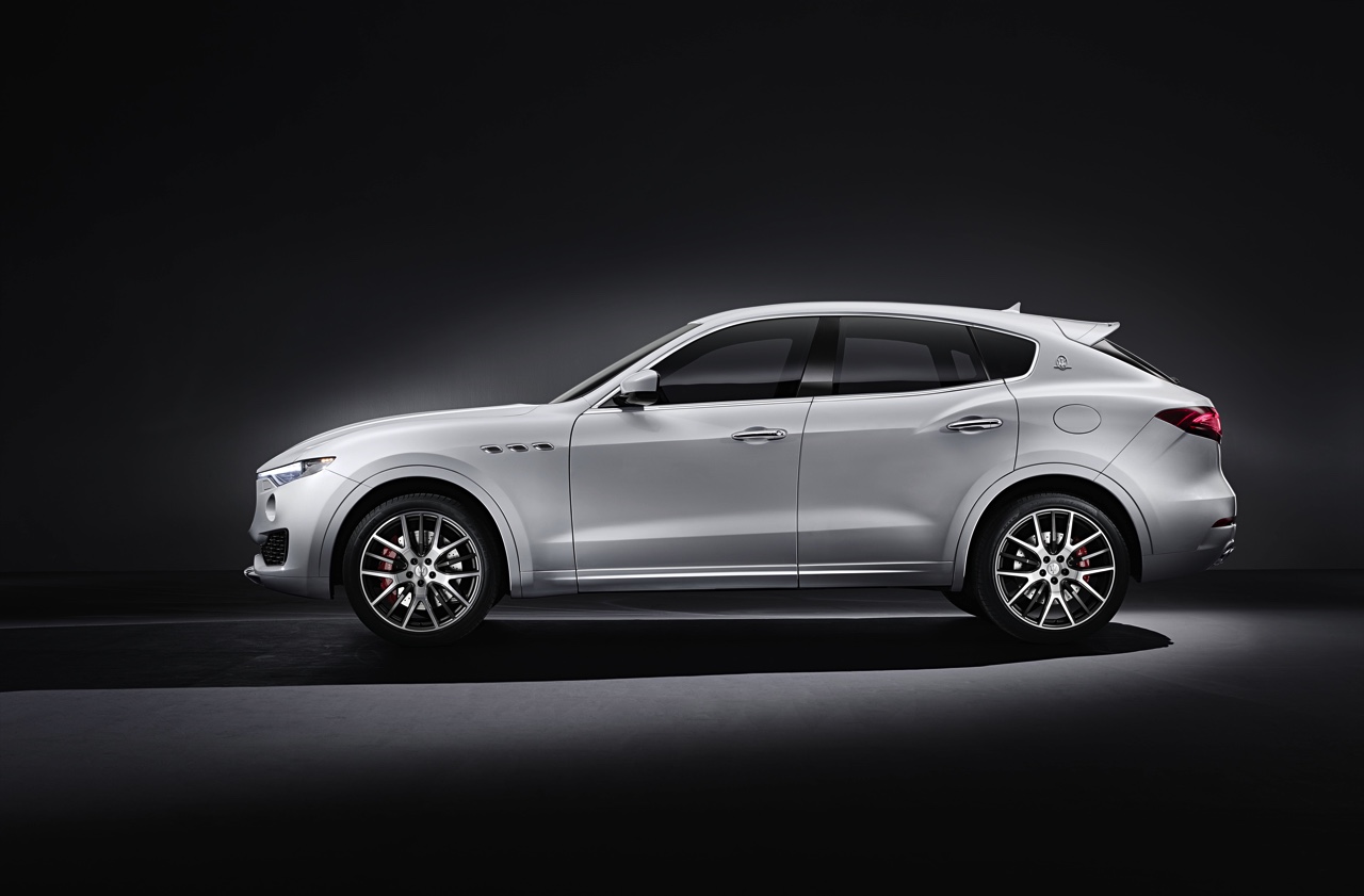 Eerste beelden Maserati Levante, de langverwachte SUV van de Italianen die nu al in Turijn in productie is gegaan.