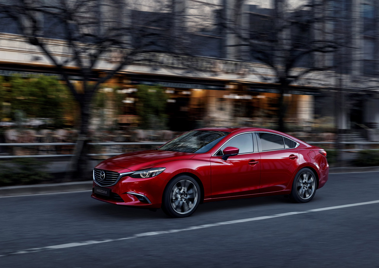 De Mazda 6 is voor modeljaar 2017 verder verfijnd en krijgt onder meer SkyActiv Vehicle Dynamics