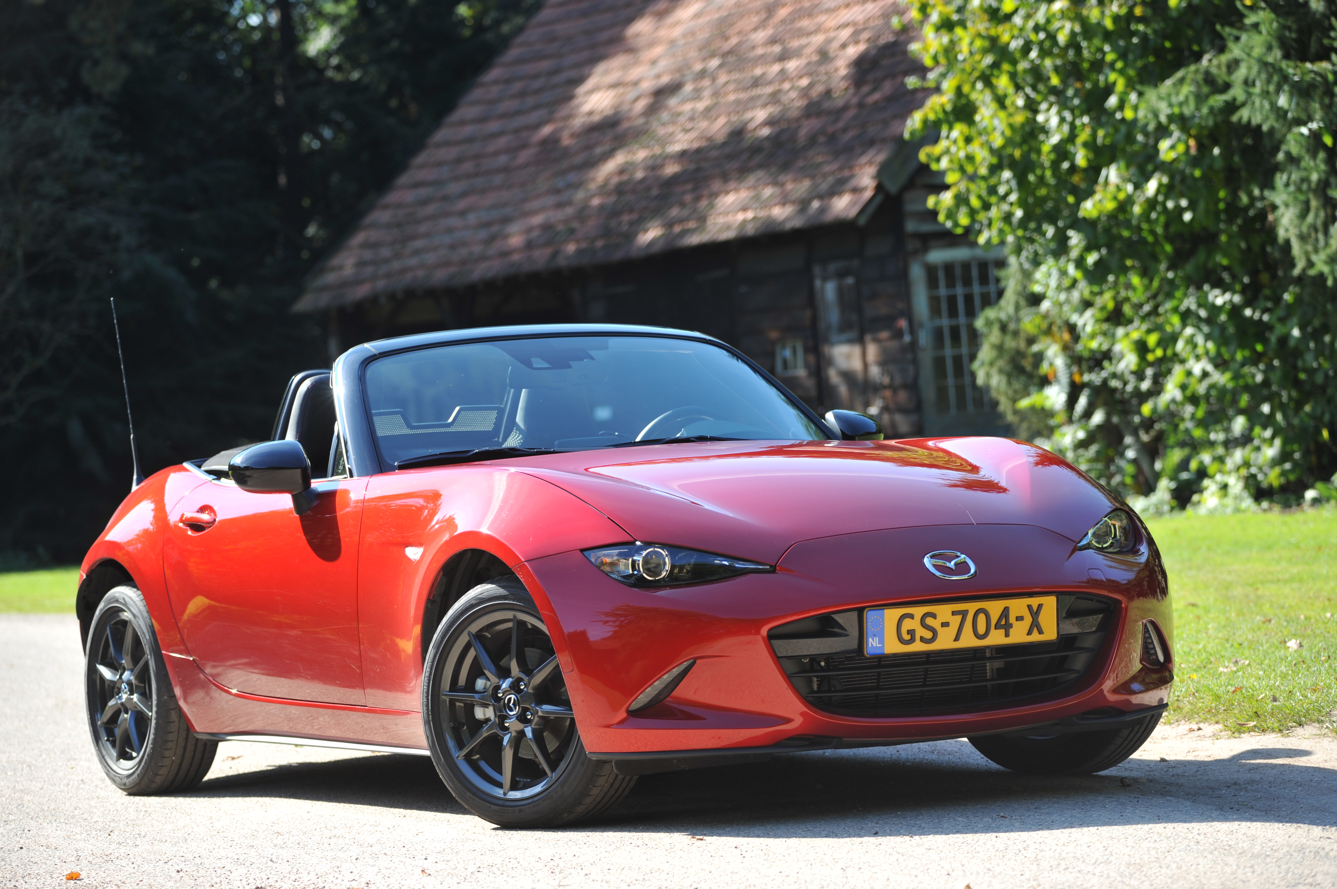 Mazda maakt de prijs bekend van de MX-5 met 2 liter motor die 184 pk levert.