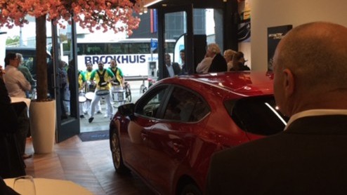 Mazda Store geopend in Amsterdamse Van Baerlestraat