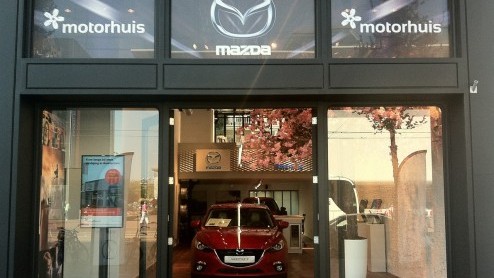 Mazda Store geopend in Amsterdamse Van Baerlestraat