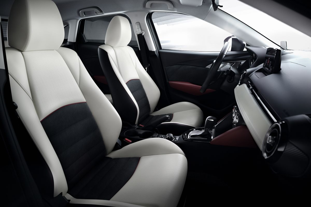 Op de Autosalon van Genve heeft Mazda de subtiel gefacelifte versies van de Mazda2 en CX-3 onthuld.
