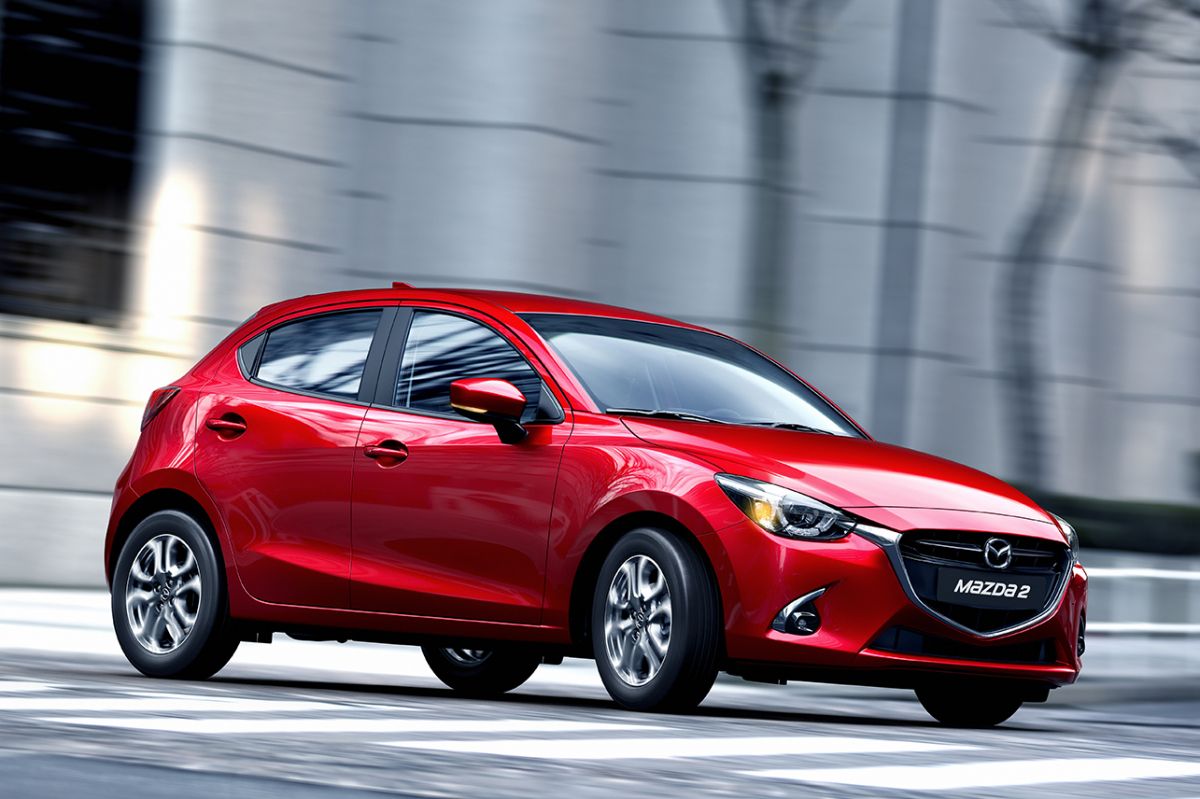 Op de Autosalon van Genve heeft Mazda de subtiel gefacelifte versies van de Mazda2 en CX-3 onthuld.