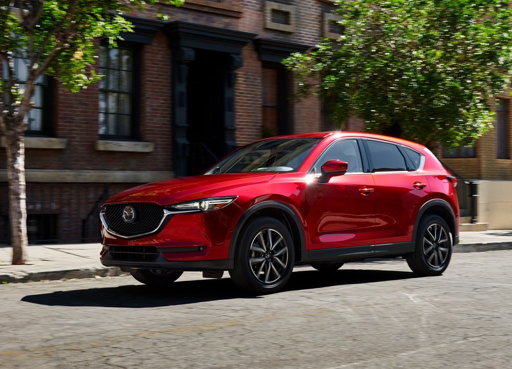 Op de Los Angeles Auto Show presenteert Mazda de nieuwe CX-5. Zoals we al verwachtten een evolutie van het best succesvolle vorige model.