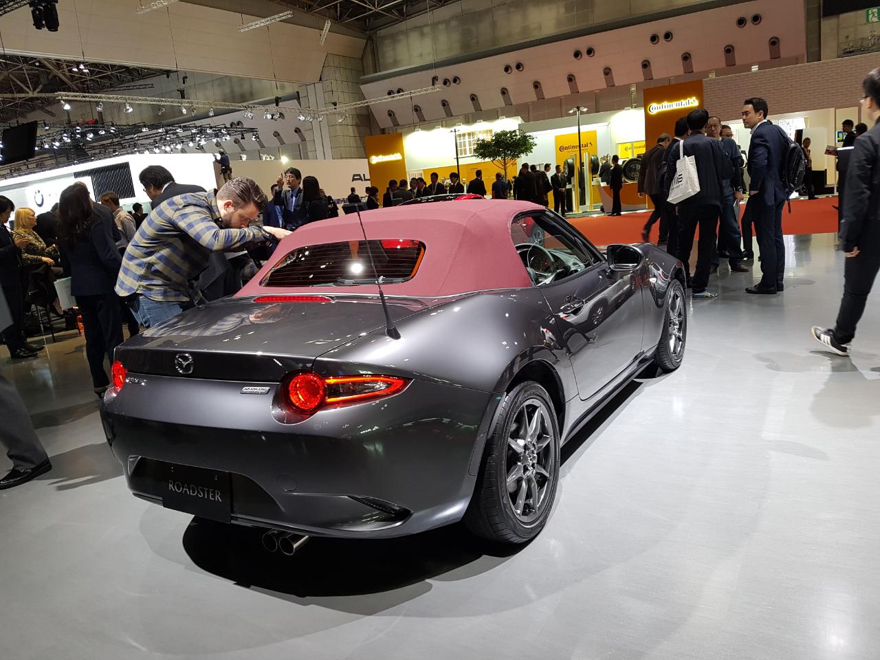 Mazda laat in Tokyo twee concepts zien waarmee de zevende generatie qua ontwerp wordt ingeluid. Belangrijk nieuws is verder de Skyactiv-X motor, een 2 liter met zelfontbranding.