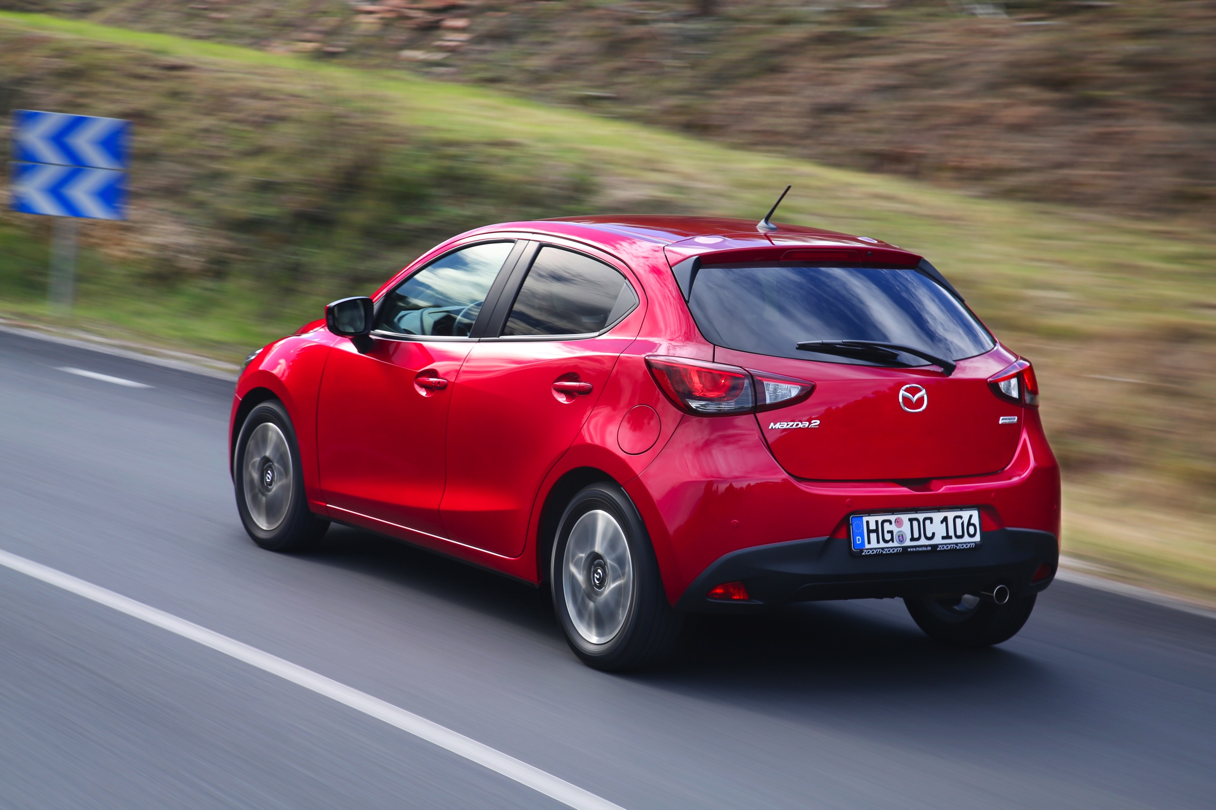 De nieuwe Mazda2 stuurt nog leuker dan zijn voorganger, maar is ook een stuk serieuzer geworden. Een rijtest.
