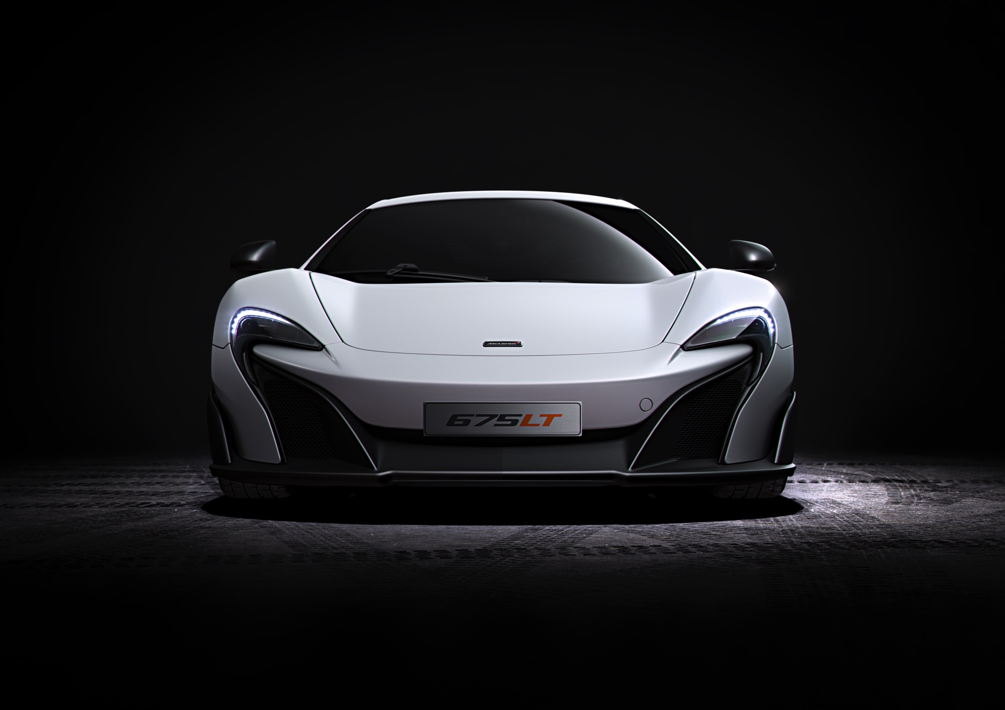 McLaren presenteert vandaag de 675LT, een snellere, extremere versie van de 650S. Meer vermogen, minder gewicht.