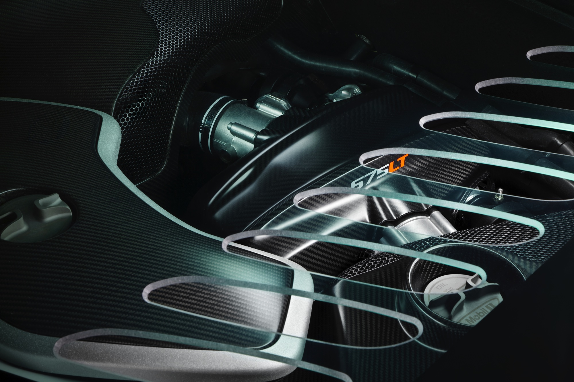McLaren presenteert vandaag de 675LT, een snellere, extremere versie van de 650S. Meer vermogen, minder gewicht.