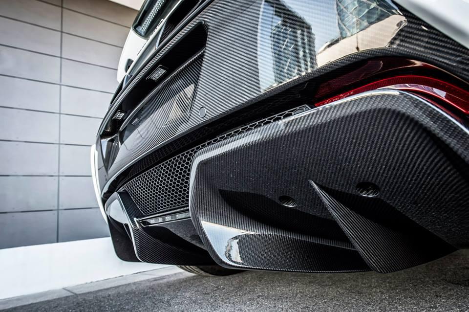 Acht stuks worden ervan gebouwd van deze McLaren 650S Spider Nrburgring 24H Edition. Daarmee is het een van de meest exclusieve McLaren 650S'en. Maar wat maakt precies het verschil?