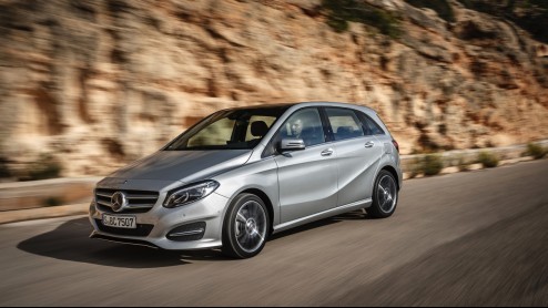 Autotest Mercedes-Benz B-Klasse facelift en B-Klasse Electric Drive.