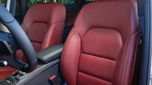Autotest Mercedes-Benz B-Klasse facelift en B-Klasse Electric Drive.