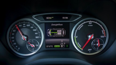 Autotest Mercedes-Benz B-Klasse facelift en B-Klasse Electric Drive.