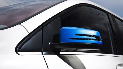 Autotest Mercedes-Benz B-Klasse facelift en B-Klasse Electric Drive.