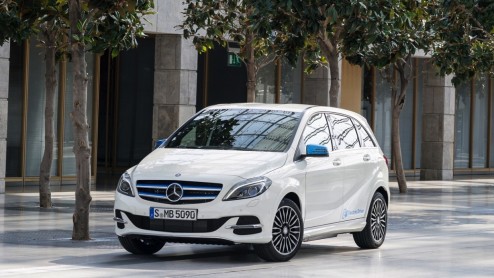 Autotest Mercedes-Benz B-Klasse facelift en B-Klasse Electric Drive.