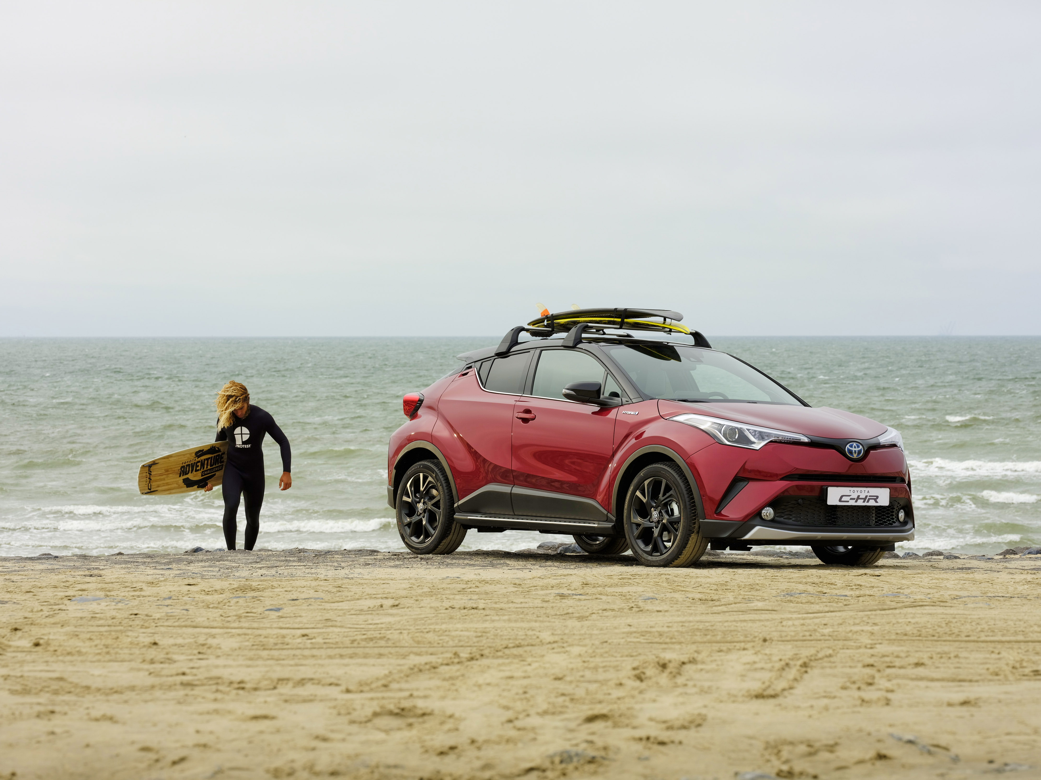 Toyota brengt Adventure uitvoeringen van de C-HR en RAV4