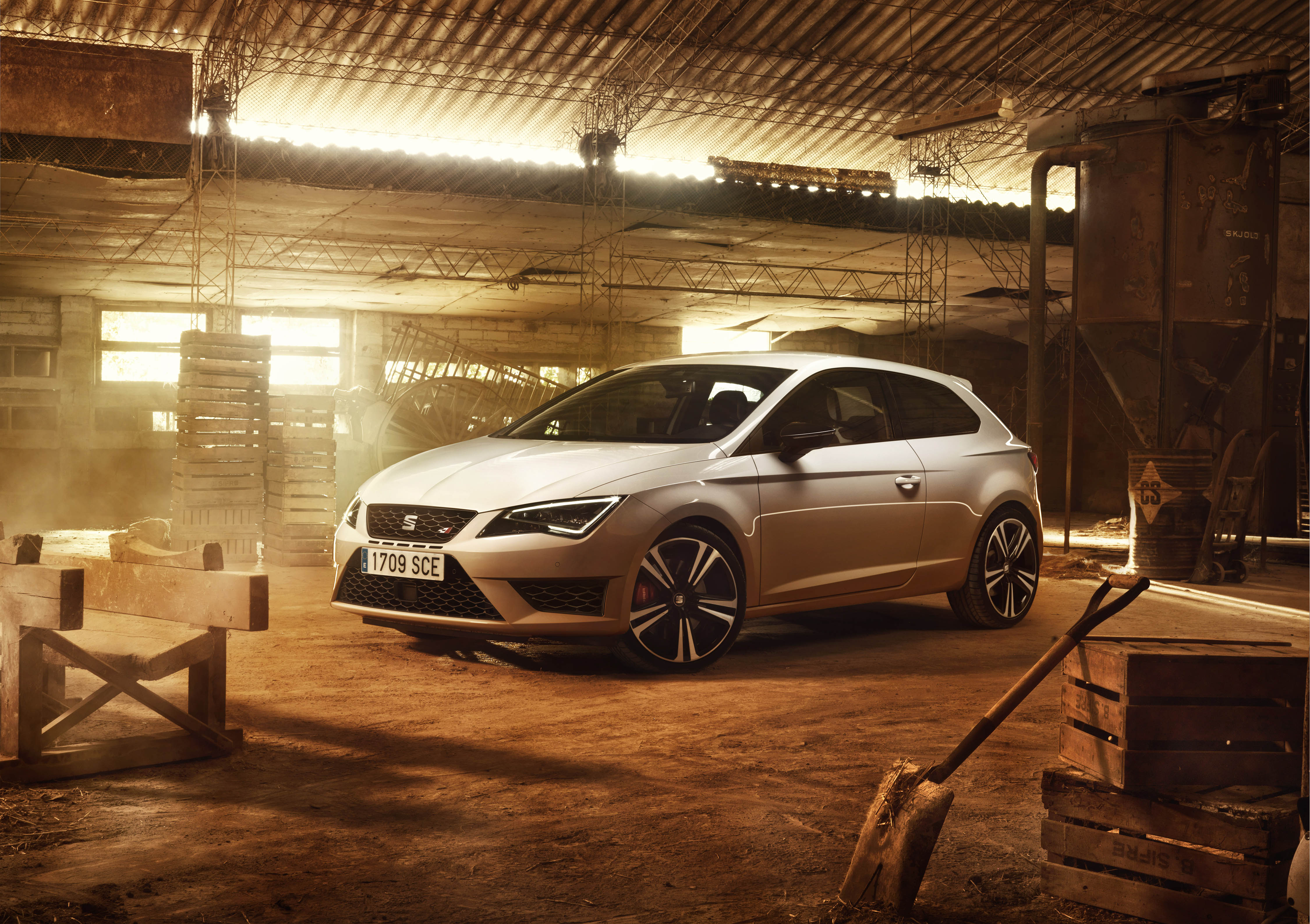 Seat voert druk op met Leon Cupra 290, voorzien van een breder koppelverloop en aangesterkte looks.