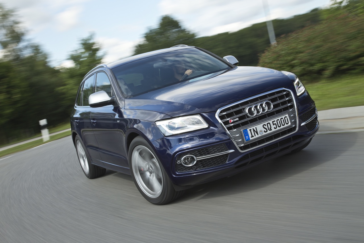 Audi maakt de SQ5 TDI plus nu bestelbaar voor prijzen vanaf 96.360 euro en geeft de SQ5 TDI een krachtkuur naar 326 pk.
