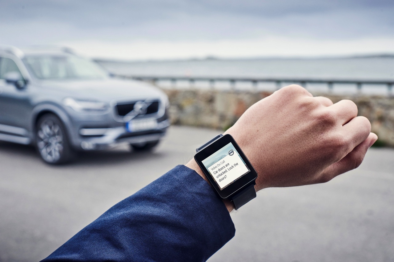 Meer grip en luxe voor Volvo S60, V60 en XC60 in modeljaar 2017 met AWD vierwielaandrijving voor de T5 benzinemotor en extra functies met Volvo On Call.