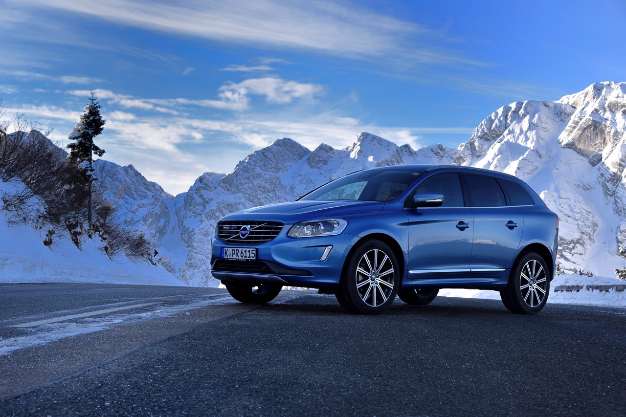 Meer grip en luxe voor Volvo S60, V60 en XC60 in modeljaar 2017 met AWD vierwielaandrijving voor de T5 benzinemotor en extra functies met Volvo On Call.